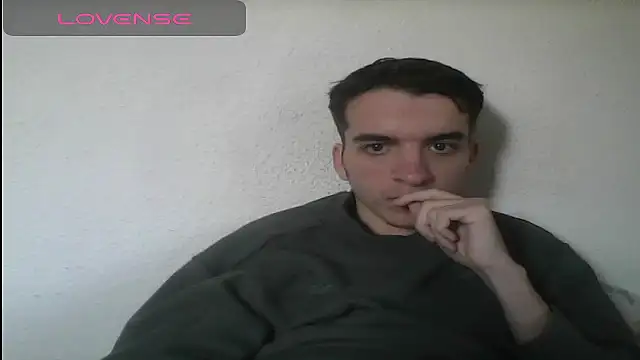 Snapshot of Tombgy07 chatting on 14, 2, 2025 Tombgy07 online show from 14, 2, 2025