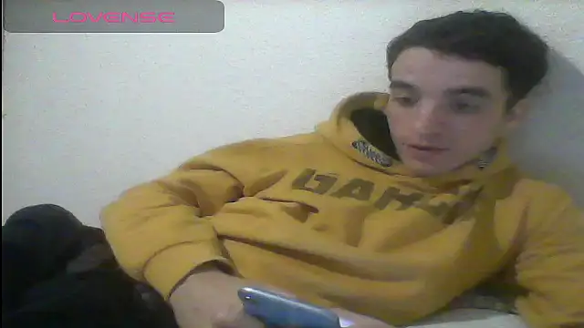 Snapshot of Tombgy07 chatting on 14, 3, 2025 Tombgy07 online show from 14, 3, 2025