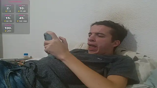 Snapshot of Tombgy07 chatting on 30, 9, 2025 Tombgy07 online show from 30, 9, 2025