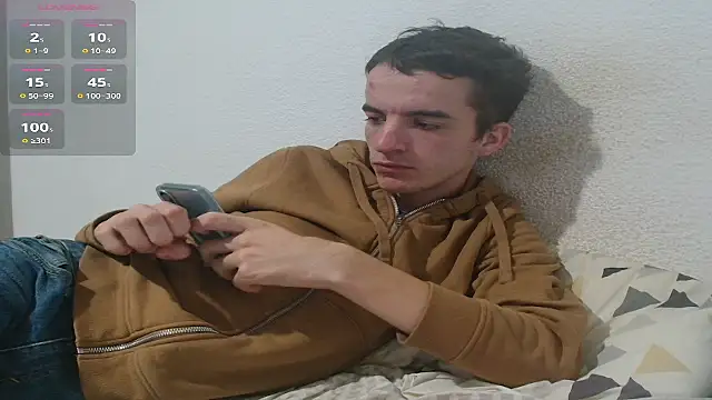 Snapshot of Tombgy07 chatting on 1, 10, 2025 Tombgy07 online show from 1, 10, 2025