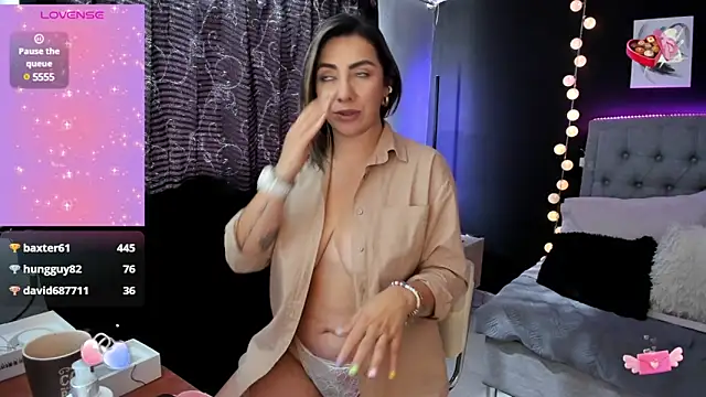 Snapshot of Isabella_lt chatting on 4, 2, 2025 Isabella lt online show from 4, 2, 2025