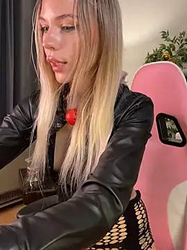 KittyKatyDream online show from 22, 12, 2025