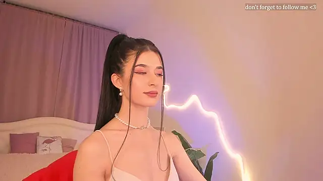 LauraCoy online show from 28, 2, 2026