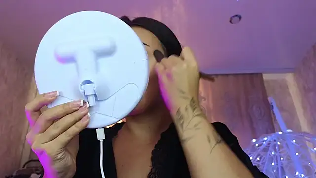 lily  foster online show from 20, 2, 2026