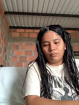 moncerrat luna online show from 12, 12, 2024