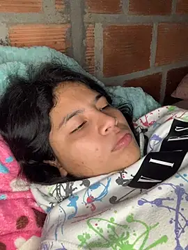 moncerrat luna online show from 6, 2, 2025