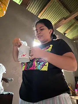 moncerrat luna online show from 15, 3, 2025