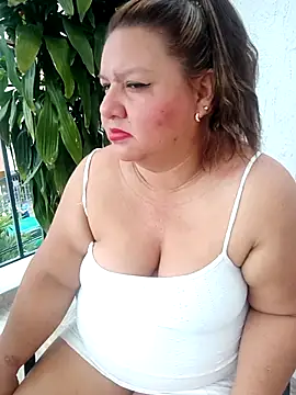 Snapshot of HORNY_MATURE25 chatting on 14, 9, 2025 HORNY MATURE25 online show from 14, 9, 2025
