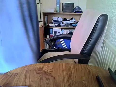 Snapshot of daddyflash chatting on 17, 9, 2025 daddyflash online show from 17, 9, 2025