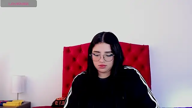 Snapshot of aliice_walker_ chatting on 14, 12, 2024 aliice walker online show from 14, 12, 2024