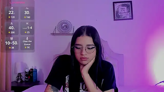 Snapshot of aliice_walker_ chatting on 3, 2, 2025 aliice walker online show from 3, 2, 2025