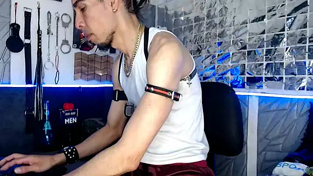 Snapshot of Mensecret69 chatting on 10, 3, 2025 Mensecret69 online show from 10, 3, 2025