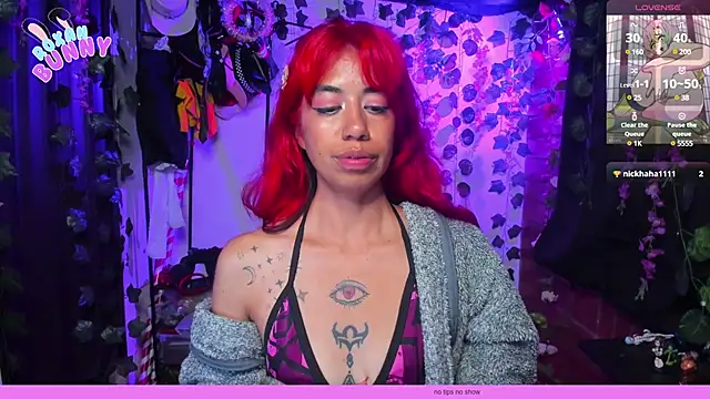 Roxanbunny1 online show from 9, 3, 2025