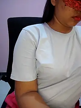 Snapshot of Rose_Olivia chatting on 14, 9, 2025 Rose Olivia online show from 14, 9, 2025