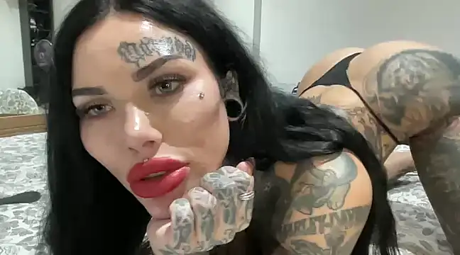 claudiacvc95 online show from 4, 12, 2024