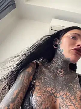 claudiacvc95 online show from 22, 6, 2026