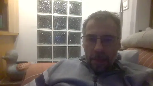 Snapshot of ptitcanard60600 chatting on 1, 2, 2025 ptitcanard60600 online show from 1, 2, 2025