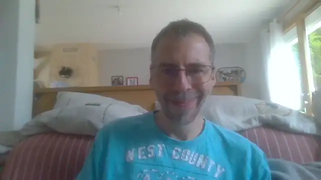 Snapshot of ptitcanard60600 chatting on 9, 9, 2025 ptitcanard60600 online show from 9, 9, 2025