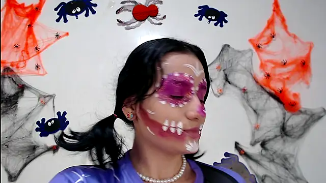 Sisirojas online show from 14, 10, 2025