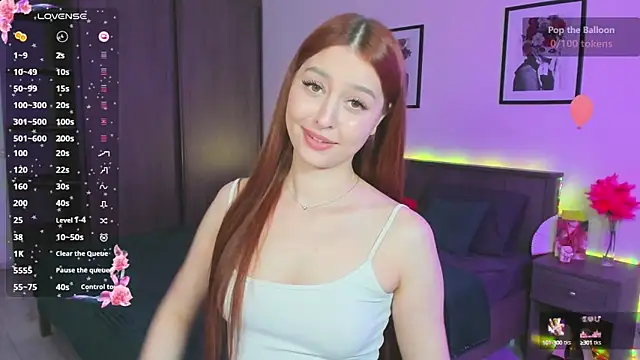 Snapshot of EleanorePeach chatting on 12, 3, 2025 EleanorePeach online show from 12, 3, 2025