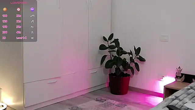 YourSweetSinn online show from 6, 10, 2025