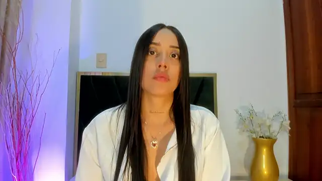 Snapshot of NoraDasilva chatting on 7, 2, 2026 NoraDasilva online show from 7, 2, 2026