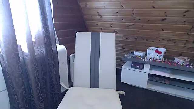 Snapshot of LaMadrina006 chatting on 13, 2, 2026 LaMadrina006 online show from 13, 2, 2026