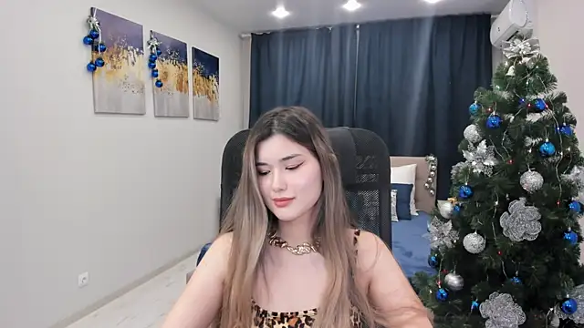 AnneTLi online show from 17, 12, 2024