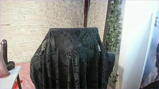 Snapshot of Mayala__ chatting on 1, 11, 2025 Mayala   online show from 1, 11, 2025