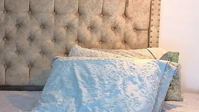 KeryHillson online show from 18, 10, 2025