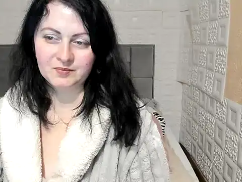 Lillian2 online show from 22, 2, 2025