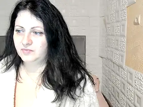 Lillian2 online show from 5, 3, 2025