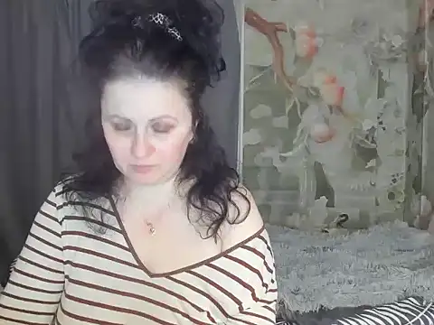 Lillian2 online show from 27, 10, 2025