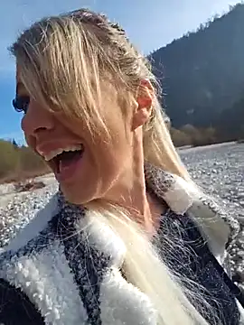 Sexy Sparkling  online show from 13, 11, 2025