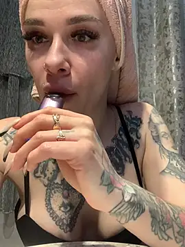 Queen of pain online show from 28, 2, 2025