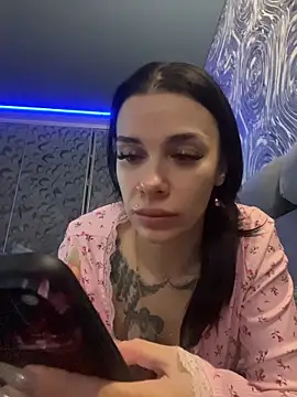 Queen of pain online show from 9, 1, 2026