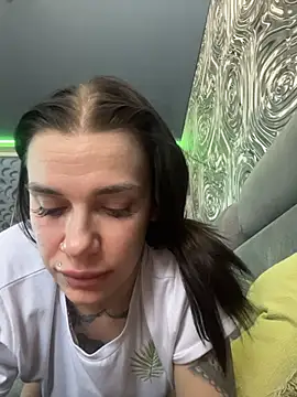 Queen of pain online show from 10, 2, 2026