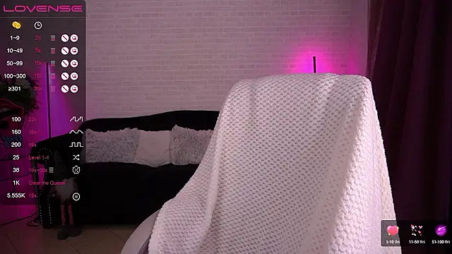 Daenerys Daenn online show from 3, 12, 2024