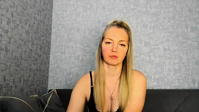 iam Venus online show from 9, 4, 2026