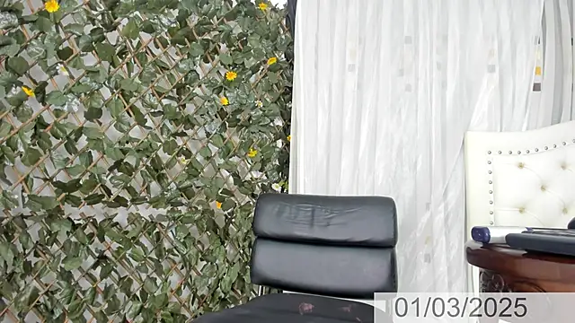 Snapshot of BunnyHotsx chatting on 2, 3, 2025 BunnyHotsx online show from 2, 3, 2025