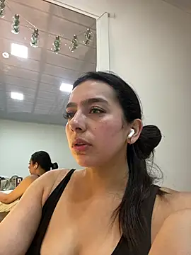 Nicollemays online show from 11, 2, 2025