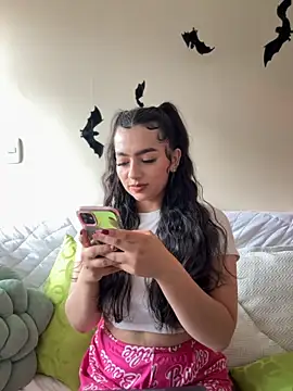 Nicollemays online show from 14, 10, 2025