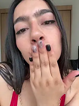 Nicollemays online show from 6, 4, 2026