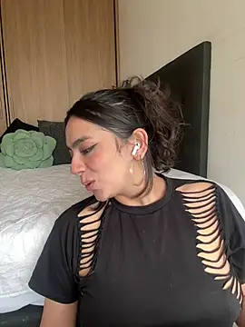 Snapshot of Nicollemays chatting on 23, 7, 2026 Nicollemays online show from 23, 7, 2026