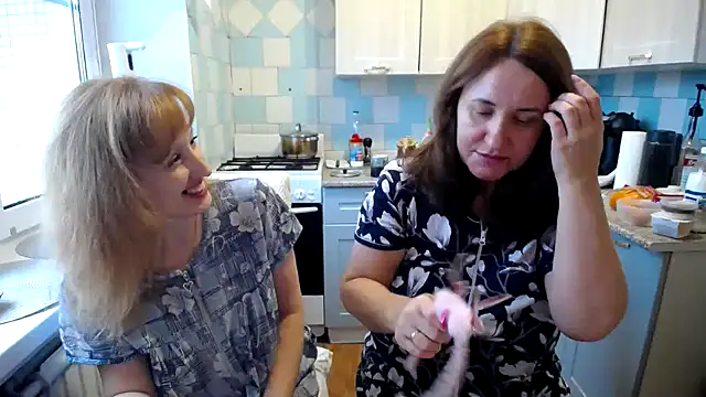 DonnaMagdalena online show from 5, 12, 2024