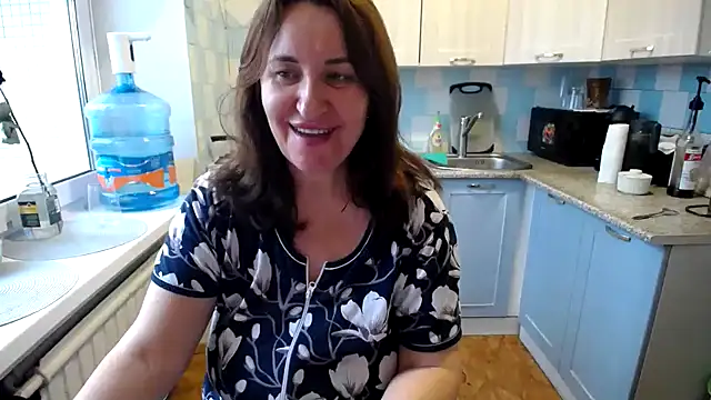 DonnaMagdalena online show from 8, 12, 2024