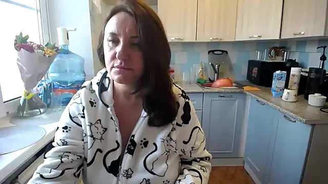 DonnaMagdalena online show from 4, 1, 2025