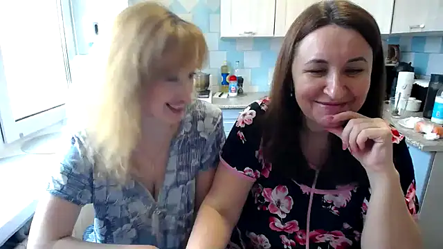 DonnaMagdalena online show from 3, 3, 2025