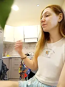  Sweet Love  online show from 13, 10, 2025