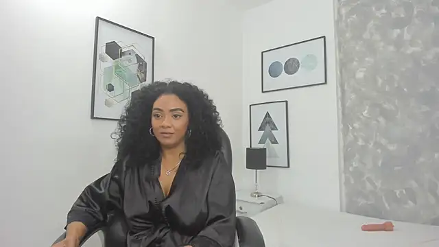 Snapshot of Tanisha__campbell chatting on 18, 12, 2024 Tanisha campbell online show from 18, 12, 2024